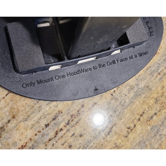 Rico MLB Boston Red Sox 3 in 1 Trailer Car Truck Grille Hitch Cover - Picture 4 of 10